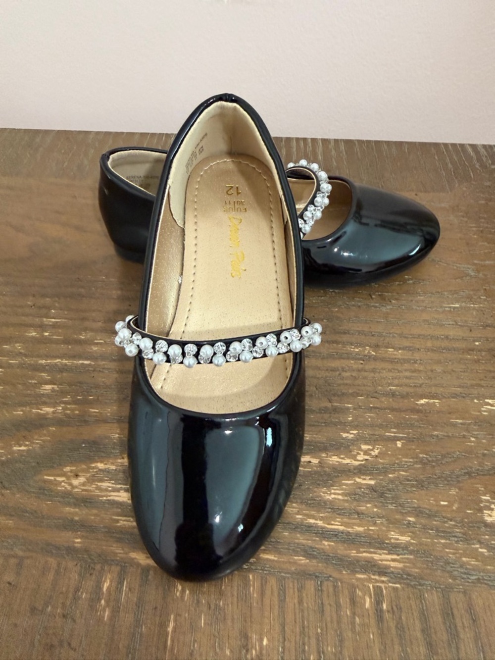 Dream Pairs Black Patent Mary Jane Shoes with Pearl Strap